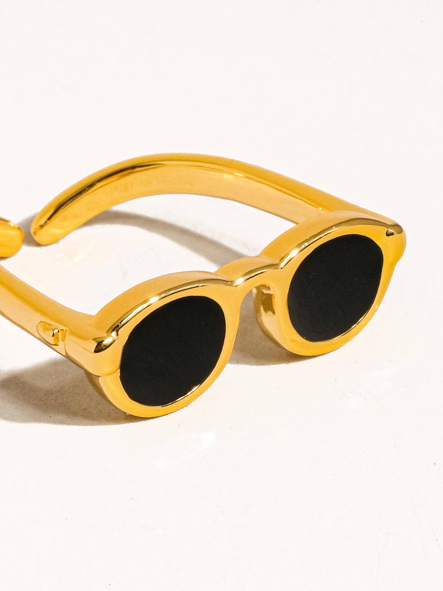 Dean Sunglasses Ring